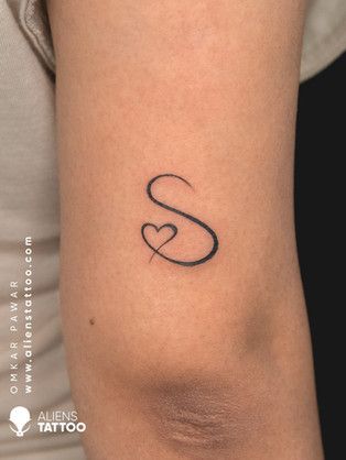 Small S Tattoo, Letter S With Heart, S In Different Fonts, S Heart Tattoo, S Letter Mehndi Design, Letter S Tattoo Ideas, S Initial Tattoo, Small Cute Tattoo Ideas, S Tatoos