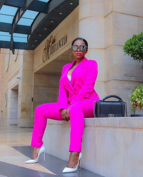 Black Business Attire, Florida Outfit Ideas, Ladies In Suits, Pink Suits Women, Female Business Attire, Smart Business Casual, Prov 31, Rosa Barbie, African Print Pants