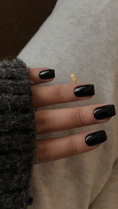 Black Natural Nails, Black Acrylic Nails Ideas, Short Work Nails, Black Manicure Short, Black Square Nails, Paznokcie Hello Kitty, Nagel Tips, Nails Easy, Smink Inspiration