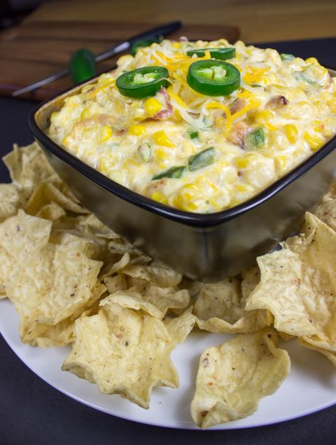 Bacon Jalapeno Corn Dip Jalapeno Corn Dip, Taco Dip Easy, Bacon Jalapeno Poppers, Jalapeno Dip, Corn Dip Recipes, Jalapeno Popper Dip, Popper Dip, Crock Pot Dips, Queso Cheddar