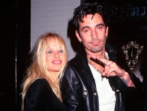 Inside Pamela Anderson and Tommy Lee's Tumultuous Relationship - Business Insider Tommy Lee And Pam Anderson, Pamela Anderson And Tommy Lee, Relationship Timeline, 90s Shorts, Melrose Place, Tommy Lee, Head & Shoulders, Motley Crue, Baywatch