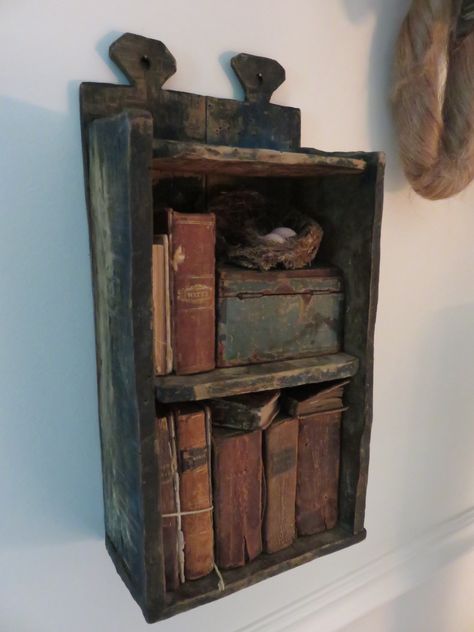 Ennis House, Primitive Shelves, Primitive Curtains, Primitive Cupboards, Cabinet Inspiration, Cupboard Shelves, Small Bookshelf, Colonial Furniture, Prim Decor