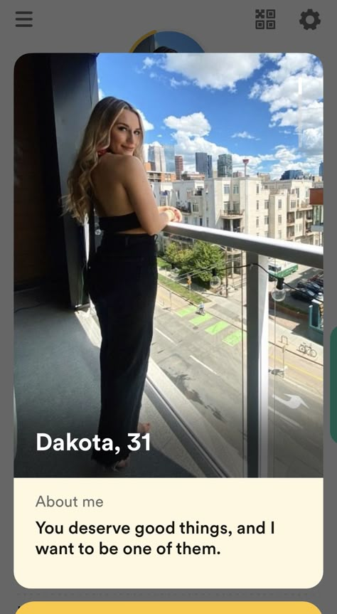 Tinder About Me Ideas, Bumble Prompt Answers, Tinder Bio Ideas, Bumble Prompts, Hinge Prompt Answers Women, Best Tinder Bio Women, Bumble Profile, Tinder Bio Girl Funny, Tinder Bio Ideas For Women