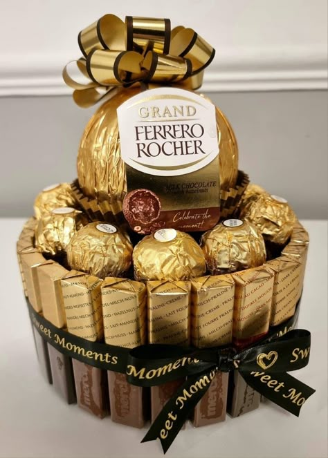 [AffiliateLink] 88 Top Wine And Chocolate Gift Basket Tips You Will Love This Season #wineandchocolategiftbasket Choco Box Gift, Ferrero Rocher Box Diy, Chocolate Hamper Ideas, Ferrero Rocher Gift Ideas, Chocolate Box Gift, Ferrero Rocher Gift, Merci Chocolate, Ferrero Rocher Bouquet, Gift Box Cakes