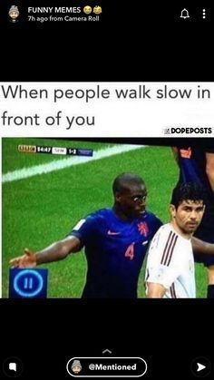 Soccer Jokes, Soccer Memes, Humor Mexicano, Humor Videos, Soccer Funny, Sports Memes, Hilarious Memes, Memes Humor, Relatable Post Funny