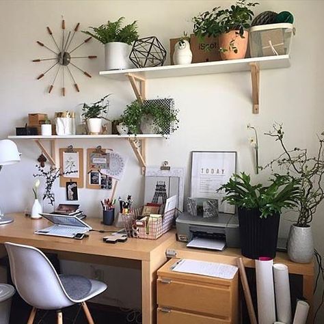 Inspiring workspace with shelves + plants › via @workspacegoals on Instagram Shelves Above Desk, Above Desk, Dream Home Office, Ideas Habitaciones, Work Space Decor, Workspace Inspiration, Home Office Space, You Dream, Home Office Design