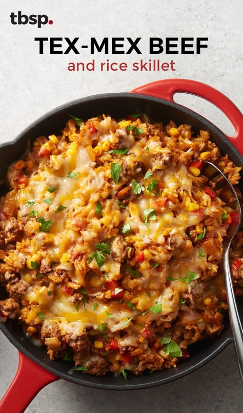 Say goodbye to boring ground beef and cue this beef and rice skillet dinner that packs on the flavor. Diced yellow onion, red bell pepper, enchilada sauce, taco seasoning and rice get cooked in a skillet and topped with cheese for the easiest weeknight dinner ever. Beef And Rice Skillet, Beef Food Recipes, Rice Skillet, Skillet Dinners, Beef And Rice, Ground Beef Recipes For Dinner, Beef Casserole, Skillet Meals, Beef Dinner