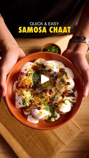 Your Food Lab, Chaat Recipe Street Food, Samosa Chaat Recipe, Samosa Chat, Dahi Papdi Chaat Recipe, Dahi Papdi Chaat, Samosa Filling, Chat Recipes, Sev Puri