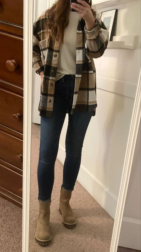 Cute Fall Outfits Shacket, Flannel And Chelsea Boots, Sweater Flannel Outfit, Fall Outfits Plaid Jacket, Womens Flannel Shacket Outfit, Shacket Outfits Fall, Cute Outfits With Shackets, Cream Plaid Shirt Outfit, Chelsea Boots And Jeans Women