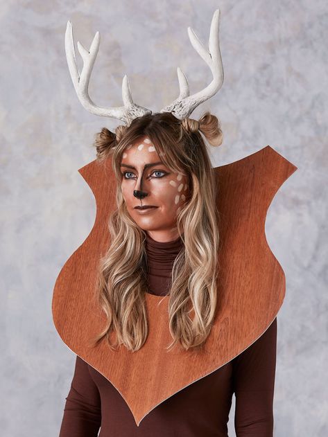 Costumes Faciles, Costume Ideas For Halloween, Deer Costume, Clever Halloween Costumes, Hallowen Costume, Last Minute Costumes, Ideas For Halloween, Last Minute Halloween Costumes, Creative Costumes