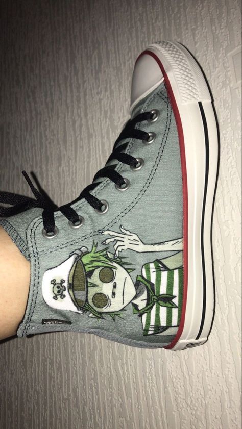 Gorillaz Shoes, Gorillaz Converse, Gorillaz 2d, Band Shoes, Grunge Shoes, Boring People, Custom Shoes Diy, Aesthetic Shoes, Go Wild