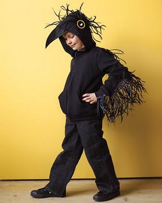 Diy Halloween Dress, Halloween Dress Up Ideas, Halloween Costumes Kids Homemade, Hoodie Halloween Costumes, Costumes Faciles, Raven Costume, Best Diy Halloween Costumes, Creative Halloween Costumes Diy, Crow Costume