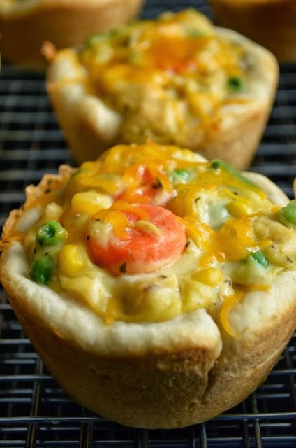 For the Love of Dessert: Chicken Pot Pie Cupcakes Pot Pie Cupcakes, Chicken Pot Pie Cupcakes, Savory Cupcakes, Pie Cupcakes, Fried Turkey, Savory Chicken, Pot Pies, Muffin Tin, Chicken Pot