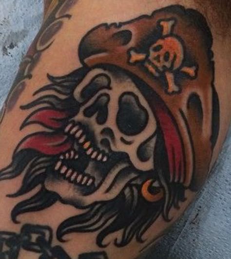 Ghost Pirate Tattoo, Pirate Head Tattoo, Traditional Skull Tattoo Flash, Pirate Tattoo Traditional, Pirate Tattoo Flash, American Traditional Skull Tattoo, Traditional Pirate Tattoo, Neo Trad Sleeve, Pirate Flag Tattoo