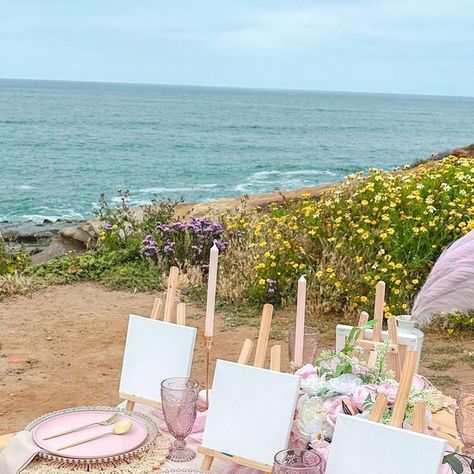 La Jolla Bachelorette Party, Small Bachelorette Party, Picnic Bridal Shower Ideas, Sunset Birthday Party, Bachelorette Party Ideas Beach, Engagement Party Picnic, Small Bridal Shower Ideas, San Diego Bachelorette Party, Beach Bridal Shower Ideas