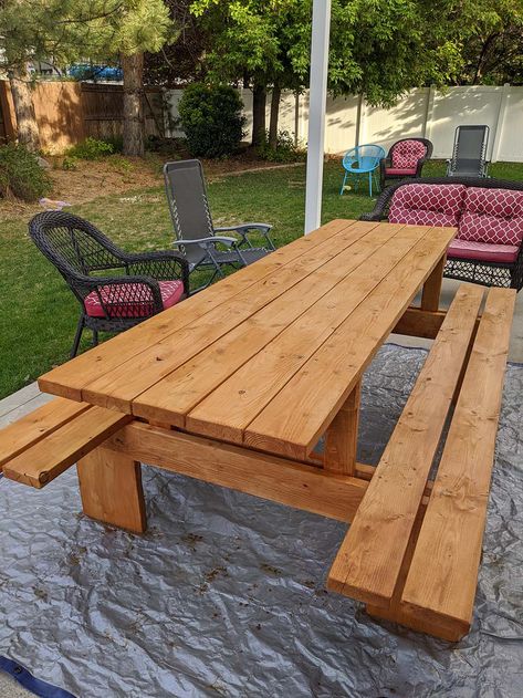 This DIY Extra Large Modern Picnic Table is perfect for large families and for entertaining. It's great for beginners and can be done in one afternoon. It's just $90 in materials and can seat 10 people. No angles or special tools required. 2 X 4 Bench, Garden Picnic Bench, Large Picnic Table, Modern Picnic Table, Picknick Table, Picnic Table Ideas, Pallet Picnic Tables, Build A Picnic Table, Diy Picnic