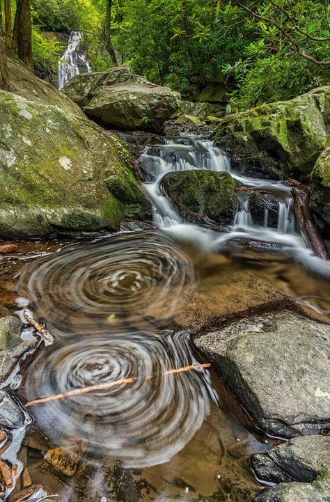 Modern Witchcraft, Serene Nature, Gatlinburg Tennessee, Mountain Trails, Smoky Mountain National Park, Smoky Mountain, Jolie Photo, Into The Wild, Gatlinburg