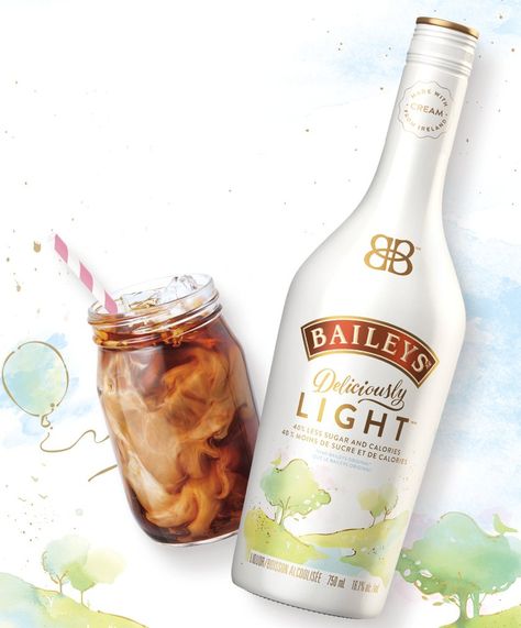 Elevate Summer Afternoons with a Light, Spiked Cold Brew Baileys Light Recipes Drinks, Baileys Iced Coffee, Homemade Beverages, Baileys Drinks, Baileys Cocktails, White Branding, Alcoholic Desserts, Ice Cap, Coffee Treats