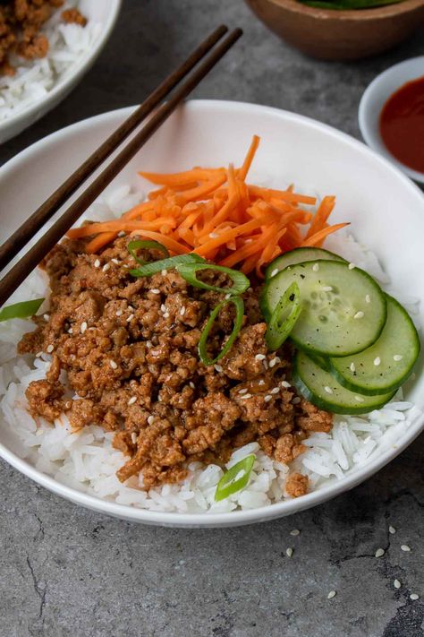 These Korean-inspired ground turkey rice bowls are quick and easy to make and full of flavor. They are great for lunch, dinner, or meal prep. Korean Ground Turkey, Ground Turkey And Rice, Ground Turkey Rice, Chicken Lentil Soup, Rice Bowls Healthy, Turkey And Rice, Ground Turkey Recipes Easy, Chicken Lentil, Turkey Rice