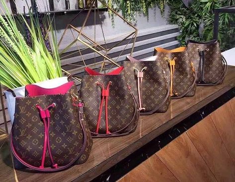 Clean Leather Purse, Bucket Bags Outfit, Louis Vuitton Handbags Prices, Louis Vuitton Noe Bag, New Louis Vuitton Handbags, Louis Vuitton Bag Outfit, Louis Vuitton Phone Case, Cheap Louis Vuitton Bags, Louise Vuitton