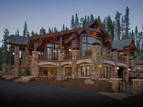 Custom Timber Homes on Instagram: “Sanctuary!  @customtimberhomes” Rustic Mountain Homes, Mountain Home Exterior, Rustic Exterior, Stucco Homes, Wood House, Log Cabin Homes, Mountain Homes, Luxury Homes Dream Houses, Mountain Home