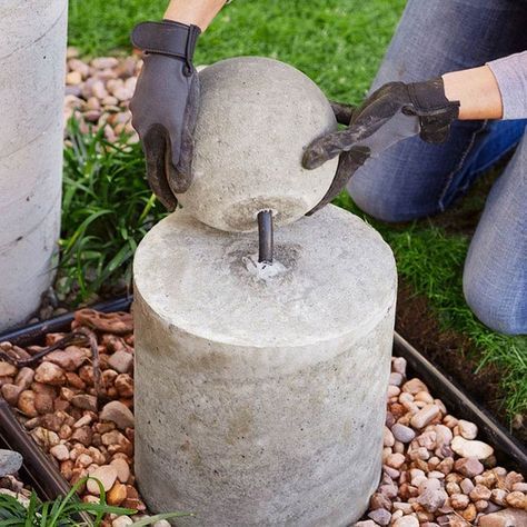 Sphere Fountain, Concrete Fountains, Garden Water Features, Backyard Sanctuary, Diy Water Fountain, Diy Garden Fountains, Diy Fountain, Concrete Ideas, Concrete Crafts