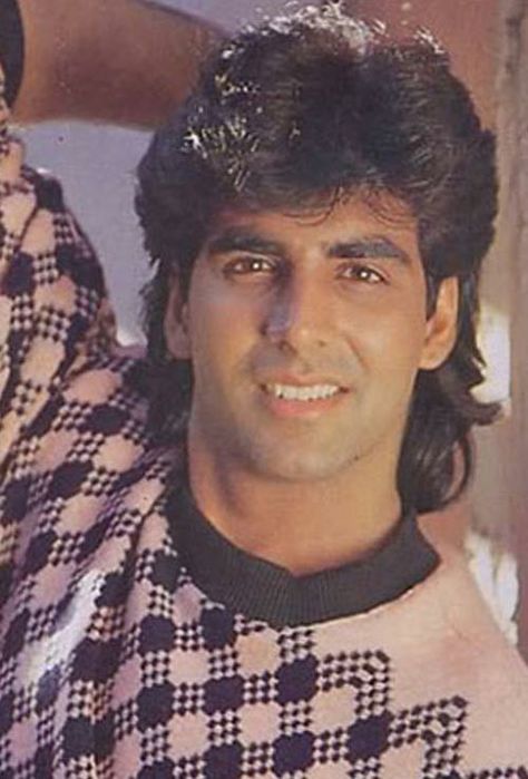 Retro Hairstyles 90s, Akshay Kumar Hairstyle, Akshay Kumar Style, Akshay Kumar Photoshoot, Salman Khan Photo, Twinkle Khanna, Jay Ryan, Old Hairstyles, Bollywood Posters