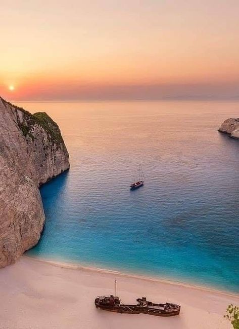 Aleksandar Mitrovic on Twitter: "Good evening 🧡💜 https://t.co/VjHtnCDnbv" / Twitter Greece Wallpaper, Greek Sea, Zakynthos Greece, Sailing Holidays, Greece Travel Guide, Photography Journey, Greece Islands, Best Places To Travel, Greece Travel