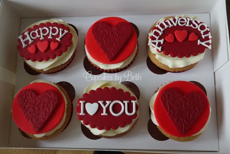 P1070114 | by Cupcakes by Beth Cupcakes For Anniversary Love, Birthday Cupcakes Ideas For Boyfriend, Happy Anniversary Cupcakes, Cupcake Ideas Birthday, Ideas Birthday Boyfriend, Valentines Biscuits, Birthday Cupcakes Ideas, Anniversary Cupcakes, Anniversary Cake Designs