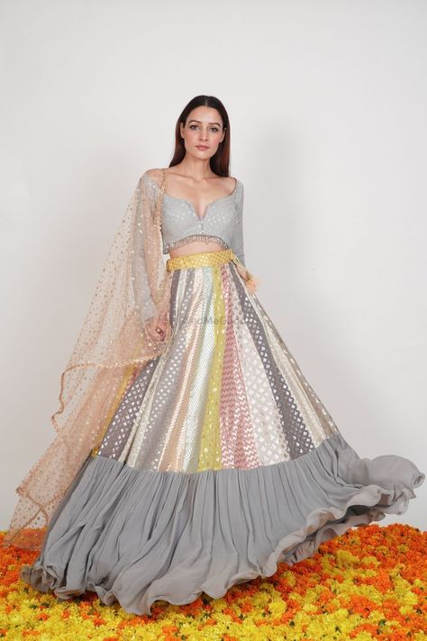 Crop Top Gown, Multicolor Wedding, Reception Outfits, Budget Outfits, Indian Outfits Lehenga, Gaun Fashion, Set Saree, Pastel Grey, Saree Gown