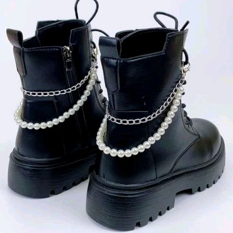 This 2 Pc Set Of Silver And Faux Pearl Boot/Shoe Decor Chain Is Both Lightweight And Fashionable. Dress Up Any Pair Of Boots.Hot And Trending. Did I Also Mention Absolutely Freaking Adorable. Give Those Pair Of Old Boots A Bbl. This Set Of Aluminum Link Chained Shoe Decorations Will Quickly Turn Heads. Durable Fashionable And Lightweight. 9.8" Inches Long. Accepting Reasonable Offers. Bundle Your Likes For Bigger Discount Savings. (Set Of 2 Chains). Boot Accessories Diy, Shoe Chains Diy, Dr Martin Boots, Shoe Chains, Doc Boots, Emo Shoes, Shoe Accessories Diy, Chain Boots, Shoe Chain