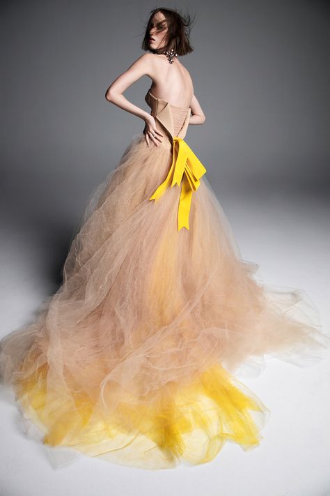 Yellow and brown tulle ball gown with bow back Vera Wang Bridal, Yellow Wedding Dress, Colored Wedding Dress, Vera Wang Wedding, Bow Wedding Dress, Wedding Dresses Vera Wang, Wang Dress, Wedding Dress Guide, Vera Wang Dress