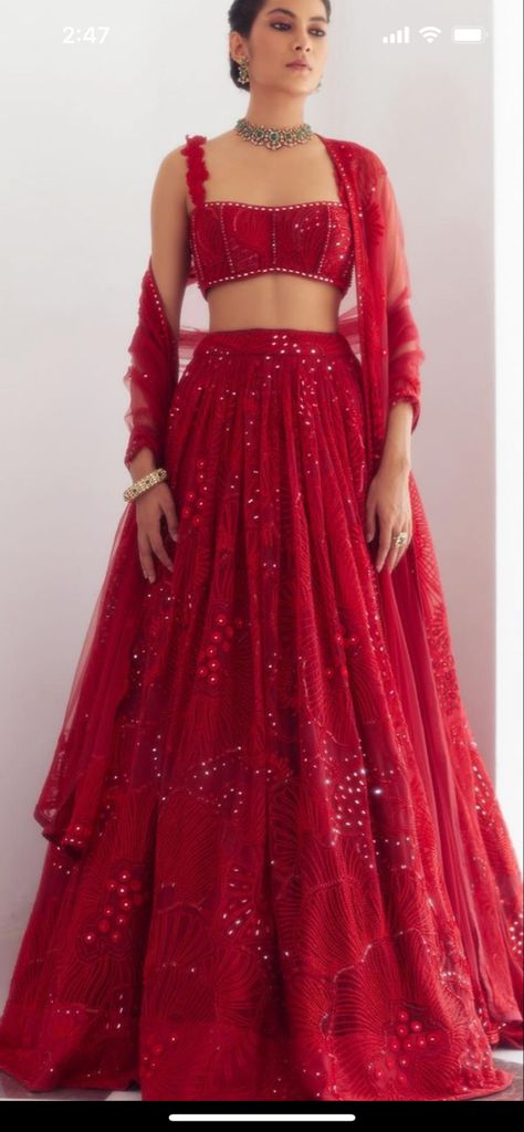 Red Bridesmaid Lehenga, Lengha For Bride Sister, Sangeet Dress For Bride Sister, Modern Indian Wedding Outfits Sisters, Simple Wedding Dress Indian, Bridesmaid Dresses Indian Sisters, Sangeet Outfit Sisters, Modern Lehangas, Lehenga For Bride's Sister