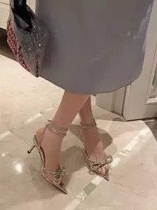 Pointed High Heels, Chanel 2019, Transparent Heels, Short Heels, Classy Shoes, Butterfly Knot, Piercings Jewelry, Super High Heels, Rhinestone Bow