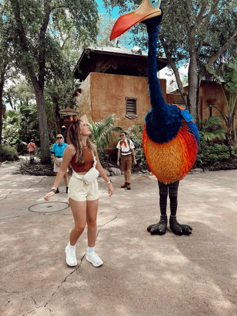 Animal Kingdom Disney Outfit, Animal Kingdom Outfit Summer, Up Disney Outfit, Disney Animal Kingdom Outfit Ideas, Cute Animal Kingdom Outfit, Universal Outfit Ideas Summer, Disney Outfits For Animal Kingdom, Disney Outfits Women Animal Kingdom, Disney Outfits Animal Kingdom