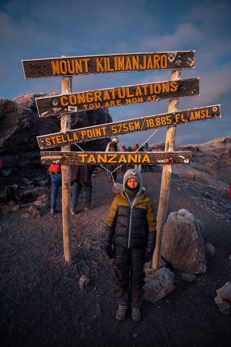 Hiking Kilimanjaro Lemosho Route: All You Need To Know! 46 Adventure Aesthetic, Gap Year, Shooting Photo, Future Travel, Gym Yoga, What To Pack, Travel Inspo, Travel Aesthetic, Tanzania