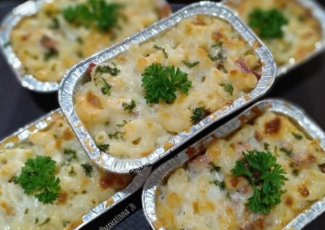 Resep Macaroni Schotel Panggang oleh Mama Inna" Kitchen" - Cookpad Macaroni Schotel Photography, Potato On The Grill, Macaroni Schotel Recipe, Potato Instant Pot, Potato Dinners, Banana Pastry, Potato In The Oven, Potatoes In Air Fryer, Macaroni Schotel