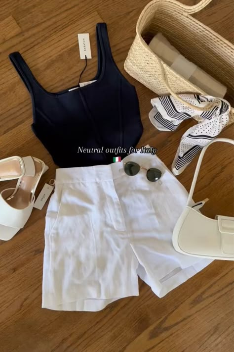 ALANYA LINEN SHORT curated on LTK White Skort Linen Outfit, Linens Shorts Outfit, White Cotton Shorts Outfit, White Linen Shorts Outfit Women, Summer Linen Shorts Outfits, What To Wear With Linen Shorts, Outfit Short Blanc, Short Linen Skirt Outfit, Summer Linen Shorts