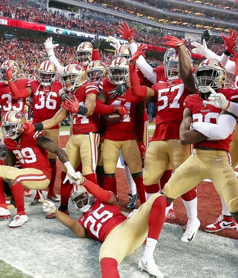 49ers Team Picture, 49ers Super Bowl 2024, Super Bowl 49ers, 49ers Wallpaper 4k, 49ers Aesthetic, Nfl Super Bowl History, 49ers Mascot, 49ers Wallpaper, 49ers Pictures