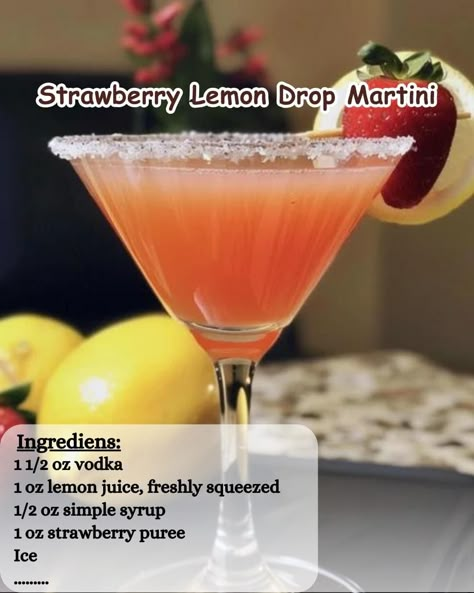 Lemon Drop Recipe Drinks, Strawberry Lemon Drop Martini, Strawberry Lemon Drop, Fruity Rum Drinks, Lemon Drop Drink, Martini Recipes Easy, Lemon Drop Recipe, Lemon Martini, Vodka Lemon