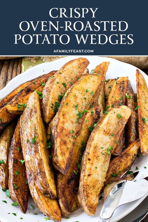 Crispy Oven-Roasted Potato Wedges Roasted Potato Recipes Oven, Roasted Potatoes Russet, Broasted Potatoes, Oven Fried Potatoes, Russet Potato Recipes, Crispy Potato Wedges, Roasted Potato Wedges, Potatoes In Oven, Potato Wedges Baked