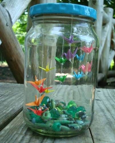 I think this in a large jar would be cute Mobil Origami, Origami For Beginners, Origami Dragon, Origami Fashion, Cute Origami, Paper Cranes, Artist Trading Card, Origami Ideas, Astuces Diy