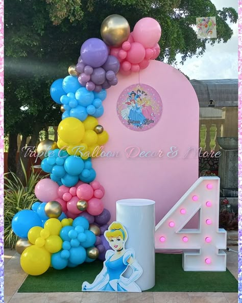 Disney Princess Party Balloons, Disney Princess Party Backdrop, Princess Birthday Balloon Garland, Princess Backdrop Birthday, Princess Balloon Backdrop, Princess Party Backdrop Ideas, Disney Princess Balloon Decorations, Princess Birthday Balloons, Disney Princess Birthday Backdrop