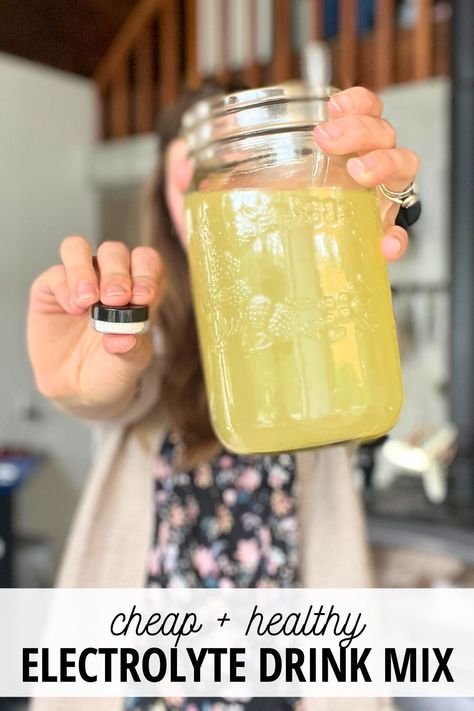 Homemade Electrolyte Drink Mix | ⅛ the Cost of LMNT - The Home Intent Diy Electrolyte Drink Powder, Diy Lmnt Electrolyte, Home Made Electrolyte Drink, Best Electrolyte Drink, Electrolyte Drink Recipe, Rehydration Drink, Homemade Drinks Recipes, Homemade Electrolyte Drink, Natural Electrolytes