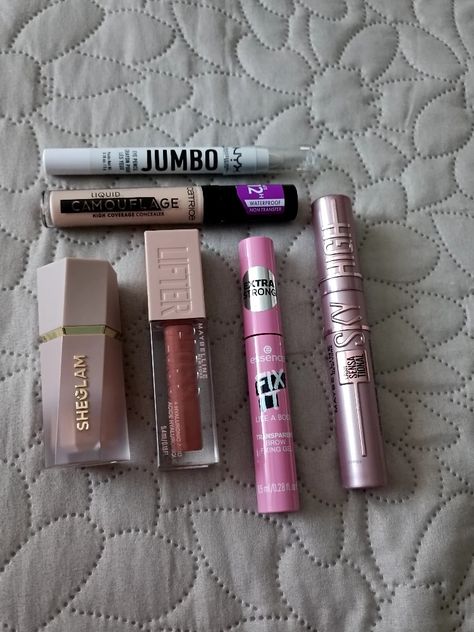 Catrice Concealer, Sheglam Makeup, Catrice Makeup, Profumo Victoria Secret, Makeup Collection Goals, Essence Makeup, Makeup Favorites, Makeup Bag Essentials, Makeup List