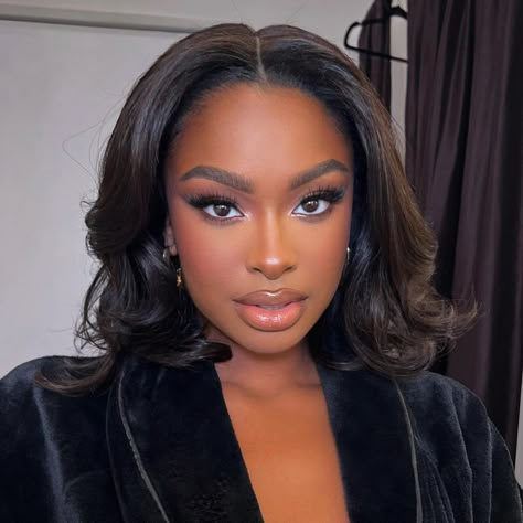 Black Bridal Makeup Dark Skin, Dark Skin Makeup Tutorial, Birthday Makeup Looks, Coco Jones, Natural Glam Makeup, Video Makeup, Formal Makeup, Makeup For Black Skin, Grad Photoshoot