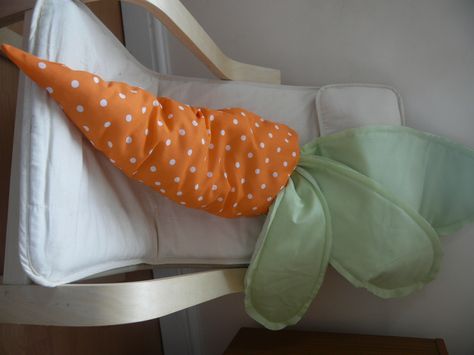 Easter Pillows Diy, Diy Bunny Pillow, Easter Pillows Ideas, Stuffed Carrot Pattern, Carrot Body Pillow, Carrot Pillow Diy, Carrot Pillow Pattern, Easter Egg Pillow, Carrot Fabric Pattern