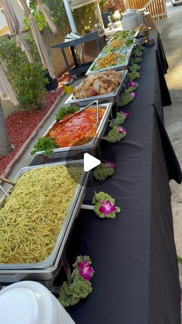 L.A. Birria 🐮👑 by Chef Anaya on Instagram: "Italian buffet🔥 Call, text or Dm for more info… (Italian menu $25 per person)" Pasta Bar Ideas Buffet Wedding, Pasta Bar Ideas Buffet, Italian Buffet Ideas, Buffet Bar Ideas, Italian Themed Dinner Party, Italian Dinner Menu, Italian Buffet, Themed Dinner Party, Italian Menu