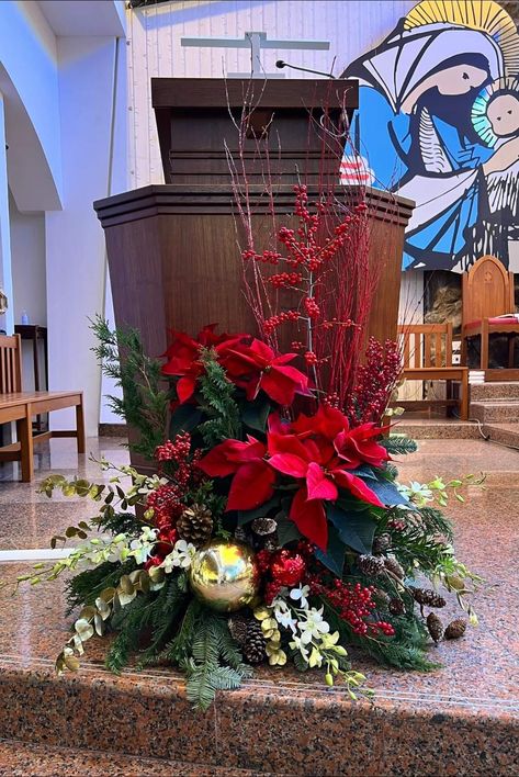 Advent Church Flower Arrangements, Christmas Decor Ideas Church Altar, Advent Decorations Catholic, Church Altar Christmas Decorations, Church Alters Decorations, Christmas Church Flower Arrangements, Decorating A Church For Christmas, Catholic Church Christmas Decorations, Christmas Pillar Decor