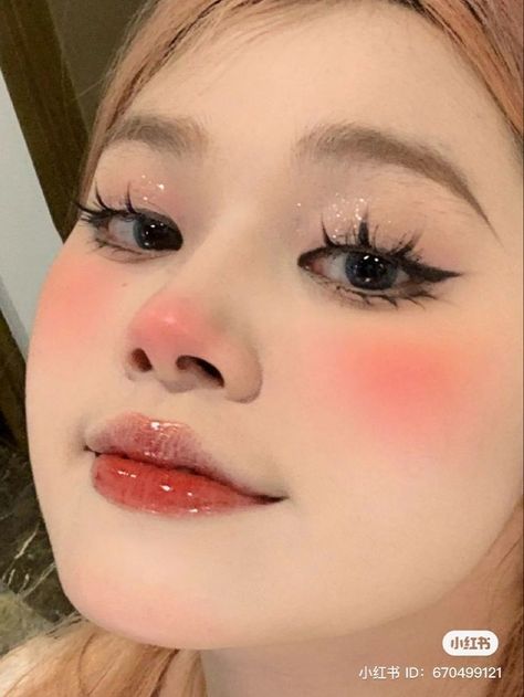 Kawaii Cosplay Makeup, Kawaii Aesthetic Makeup, Jelly Makeup Look, Anime Makeup Kawaii, Under Eye Blush, Kawaii Makeup Looks, Uwu Makeup, Doll Makeup Look, Make Kawaii